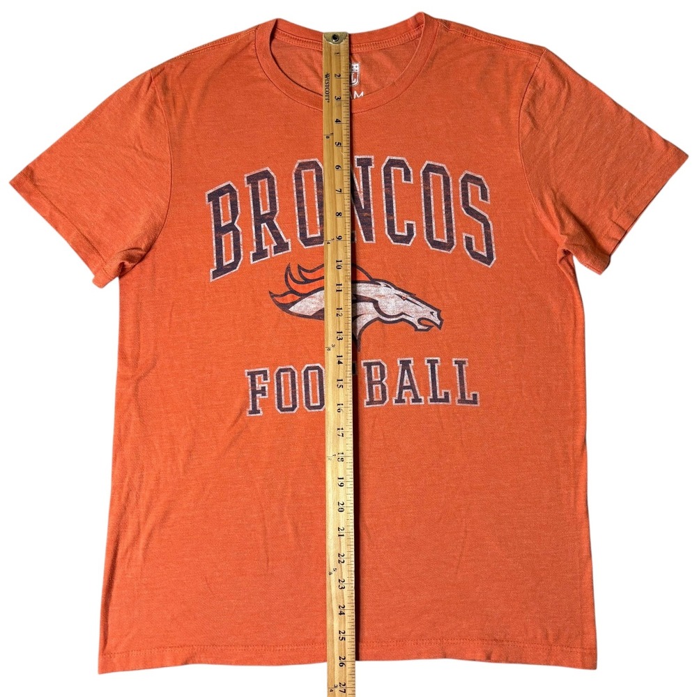 Denver Broncos T Shirt Mens M Orange NFL Team Apparel‎  Football Distressed - Picture 6 of 7